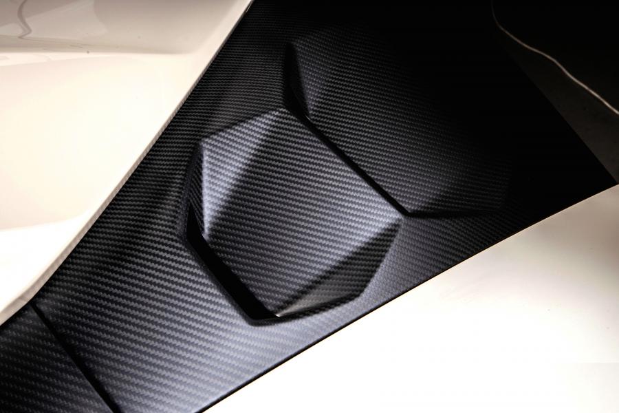 Детали экстерьера Lamborghini Veneno Roadster 2014 года  (фото 23 из 36)